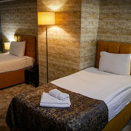 ривърсайд анекс Hotell